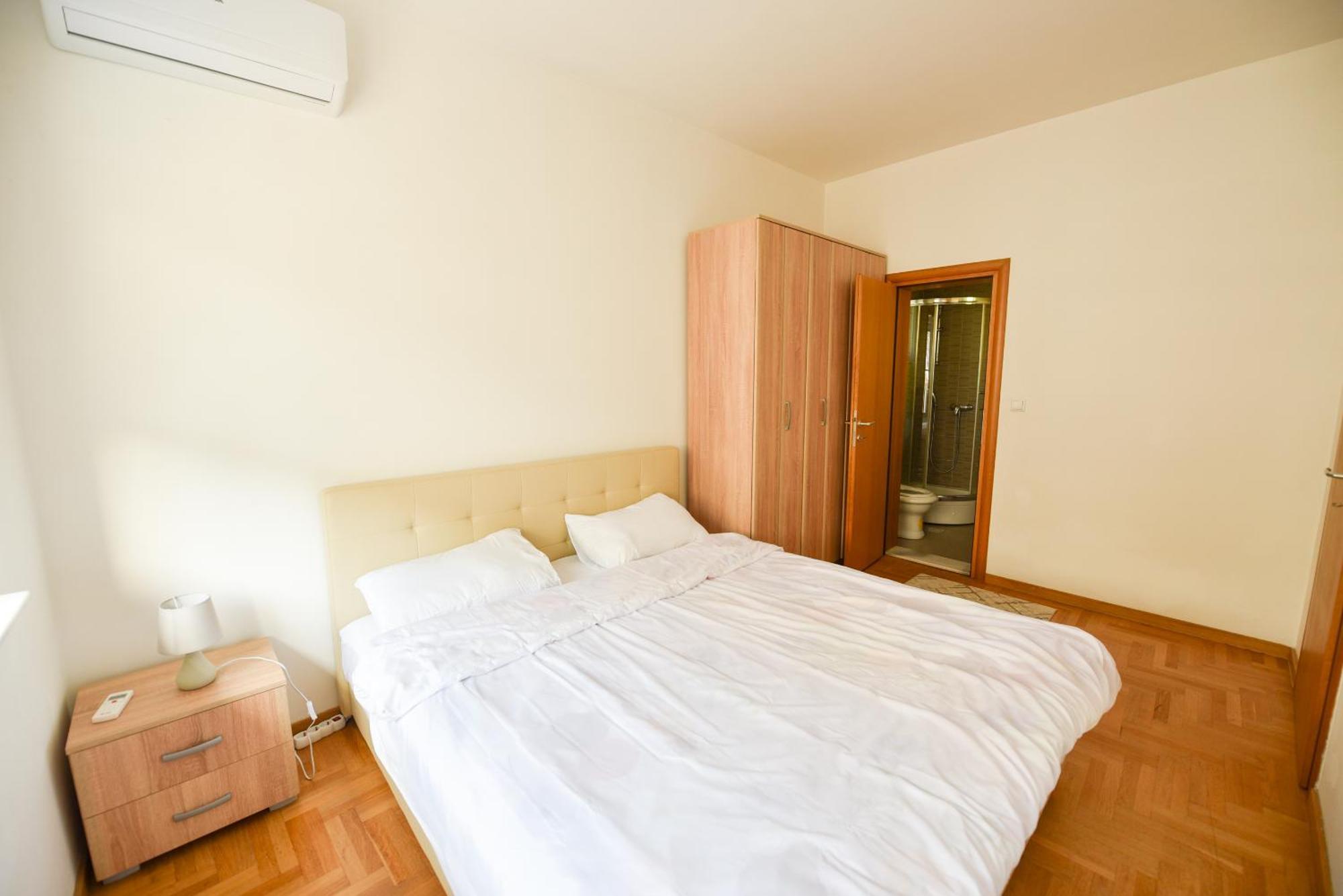 5 Villa